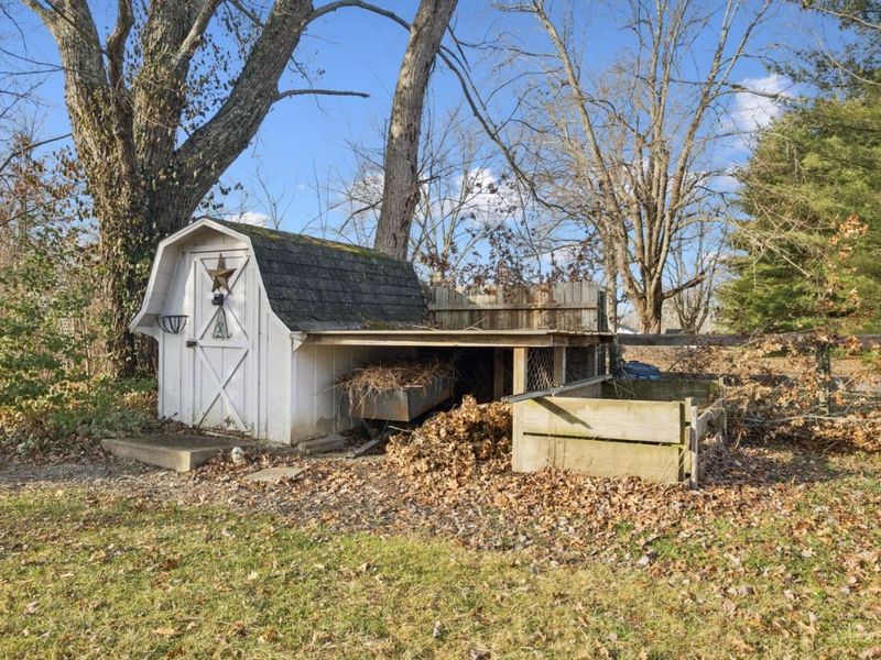 2650 Spring Street, Bethel, OH 45106 Photo 3