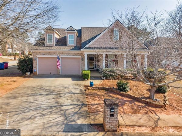 102 Fairways Court, Macon, GA 31220