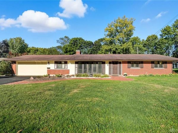 2215 S Linda Drive, Bellbrook, OH 45305