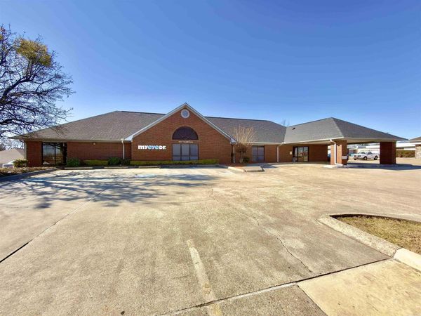 310 Thompson Ave, El Dorado, AR 71730