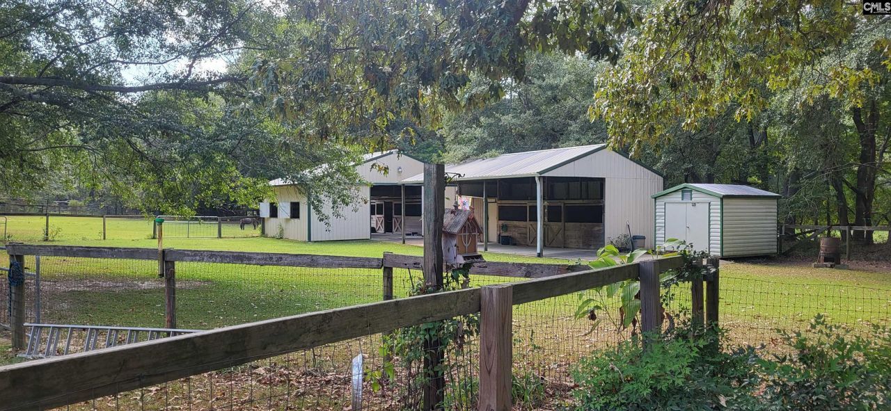 205 Sim Johnson Road Photo 11