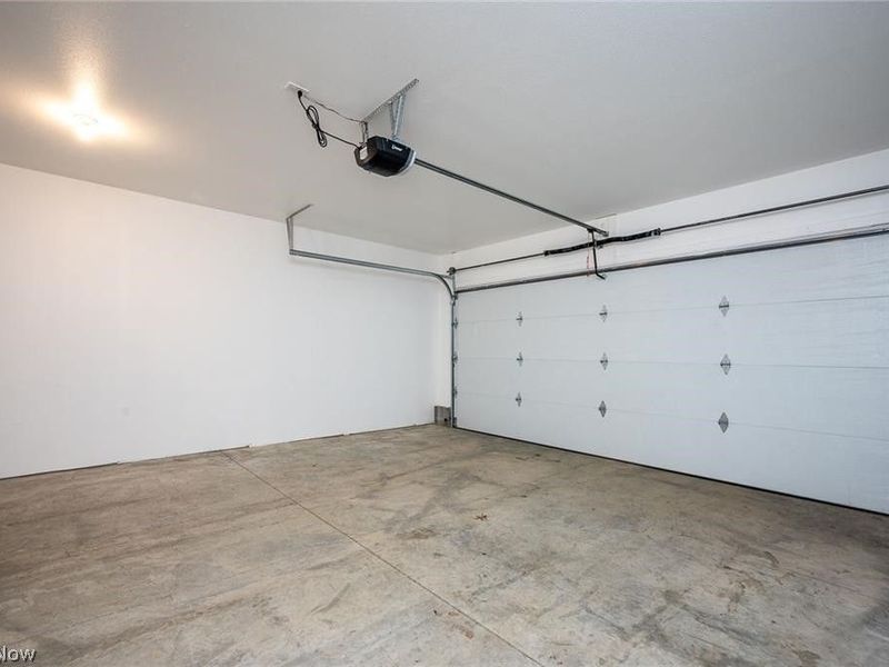 36 Hawks Landing, Unit 36, Cortland, OH 44410 Photo 20