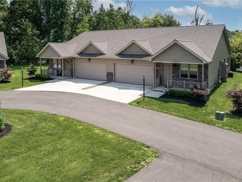 36 Hawks Landing, Unit 36, Cortland, OH 44410 Photo 26