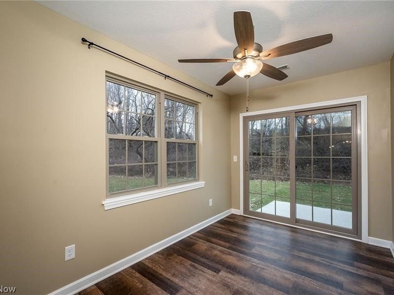 36 Hawks Landing, Unit 36, Cortland, OH 44410 Photo 9