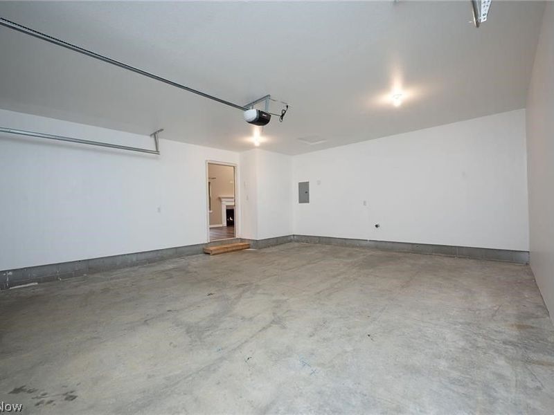 24 Hawks Landing, Unit 24, Cortland, OH 44410 Photo 21