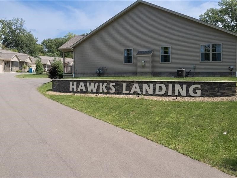 24 Hawks Landing, Unit 24, Cortland, OH 44410 Photo 22