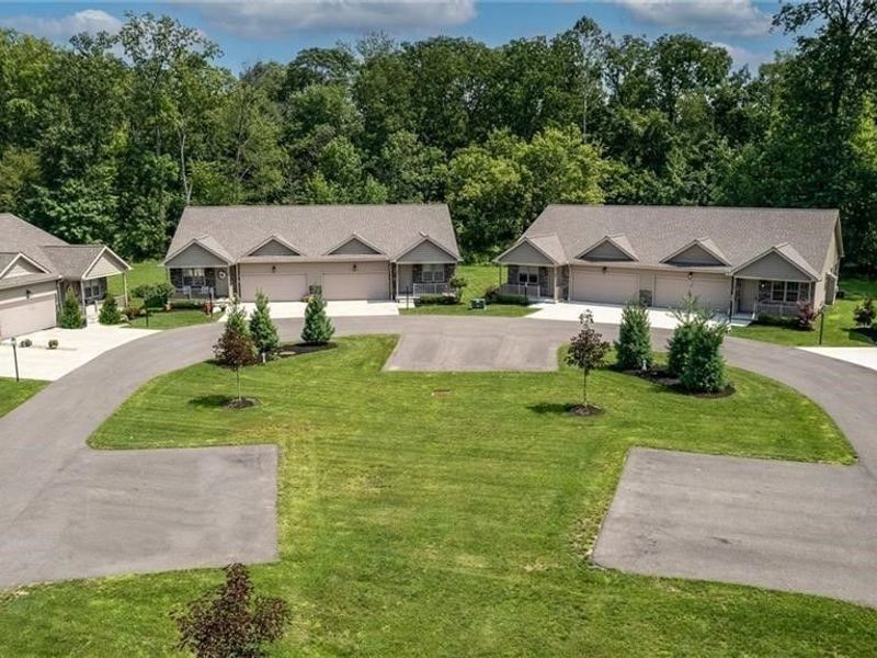 24 Hawks Landing, Unit 24, Cortland, OH 44410 Photo 24