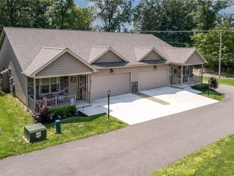 24 Hawks Landing, Unit 24, Cortland, OH 44410 Photo 29