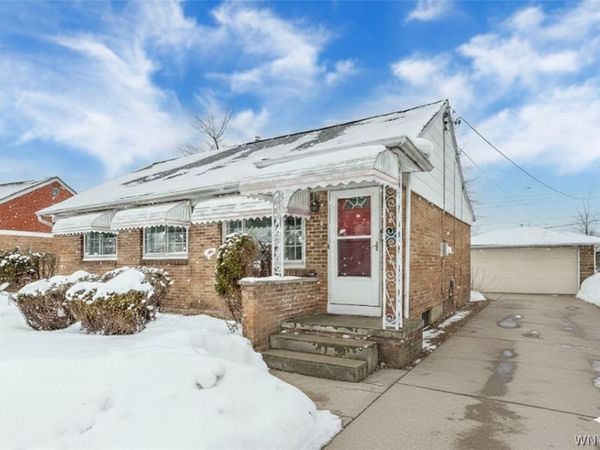 130 Seminole Parkway, Cheektowaga, NY 14225