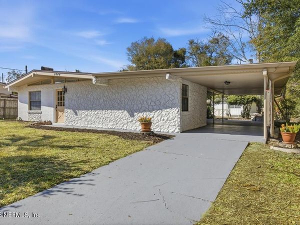 1044 HILLOCK Drive E, Jacksonville, FL 32221