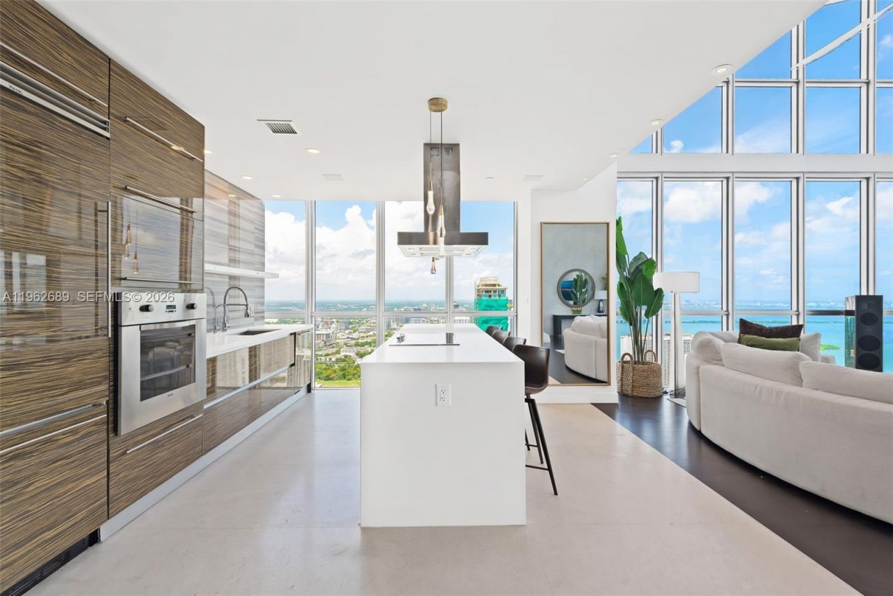 1100 Biscayne Blvd, Unit 5706, Miami, FL 33132 Photo