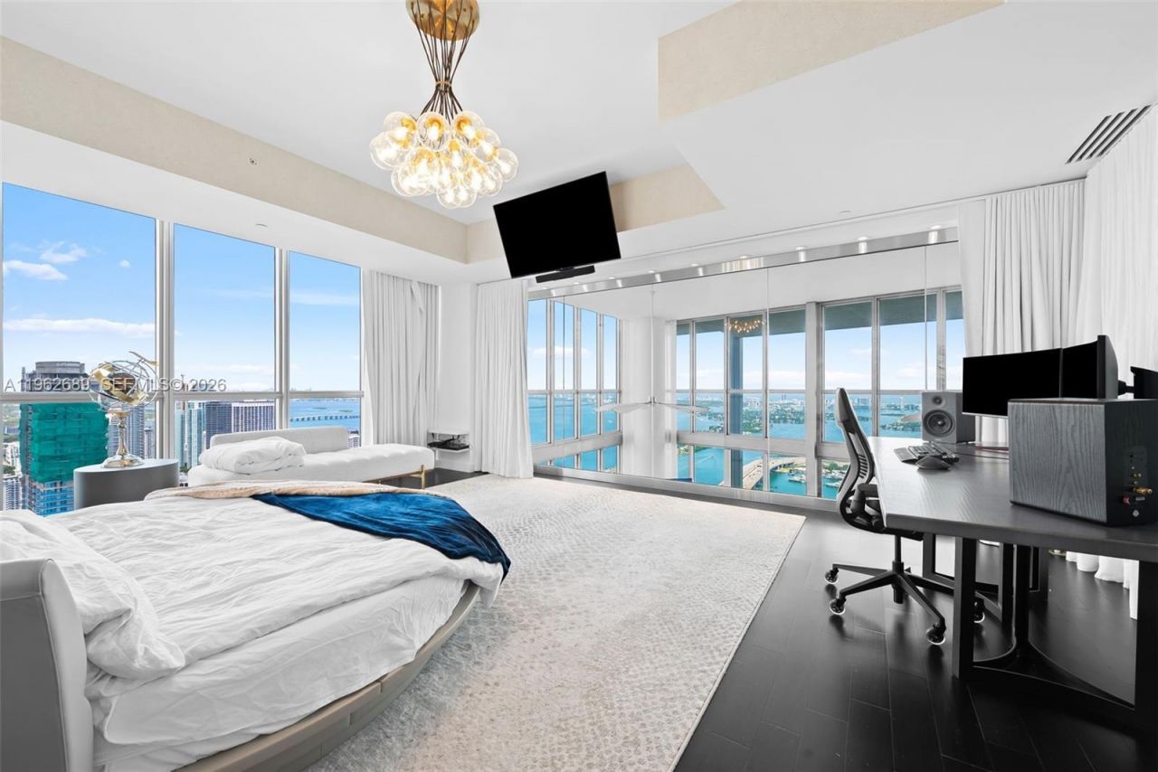 1100 Biscayne Blvd, Unit 5706, Miami, FL 33132 Photo