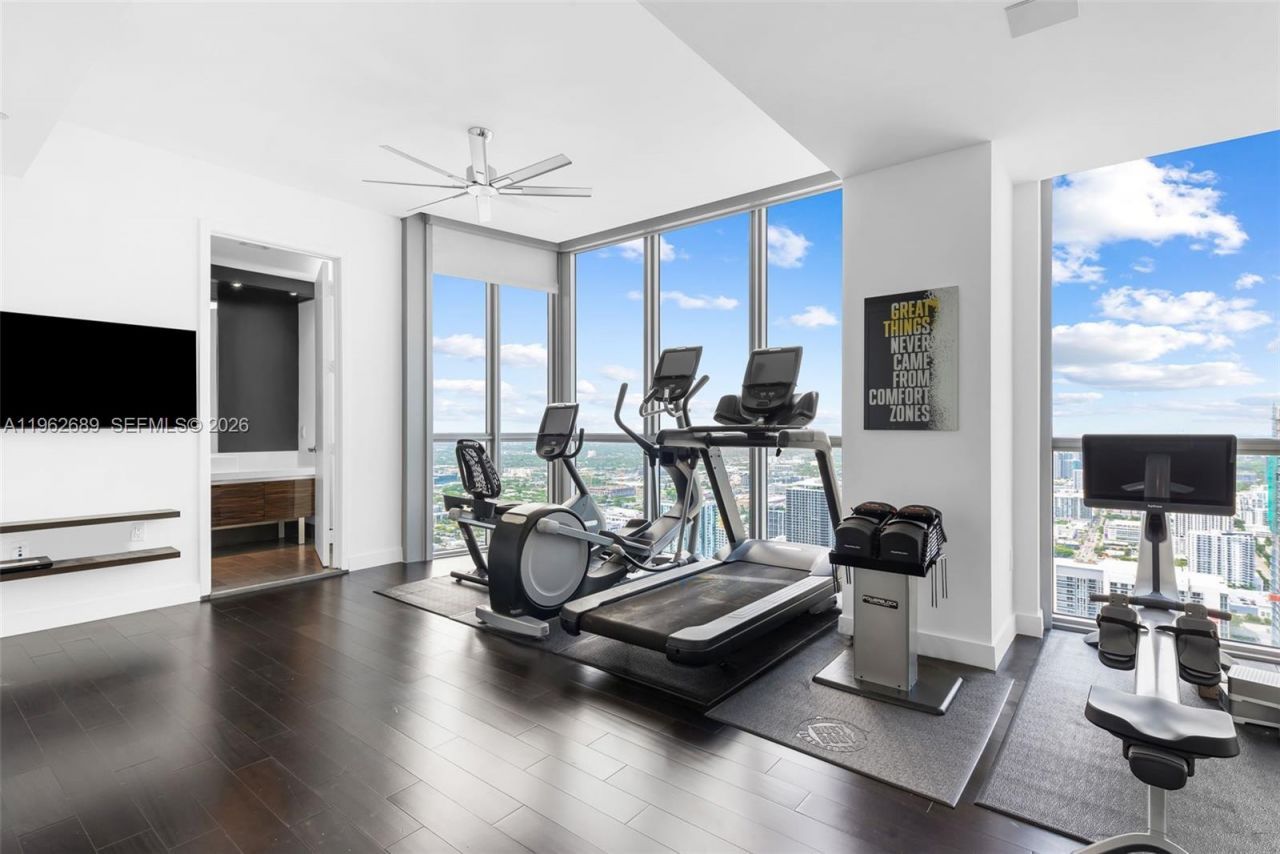 1100 Biscayne Blvd, Unit 5706, Miami, FL 33132 Photo