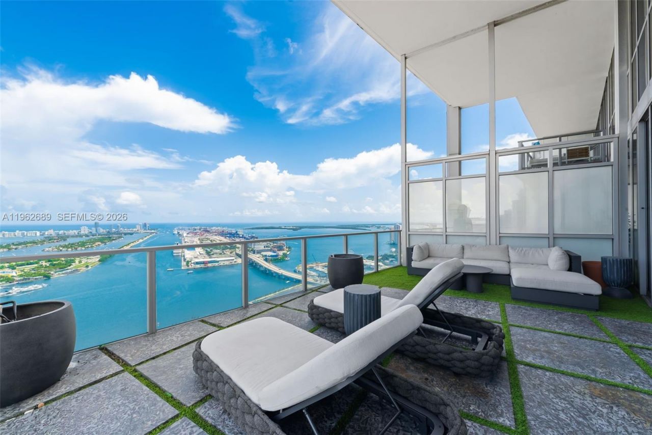 1100 Biscayne Blvd, Unit 5706, Miami, FL 33132 Photo