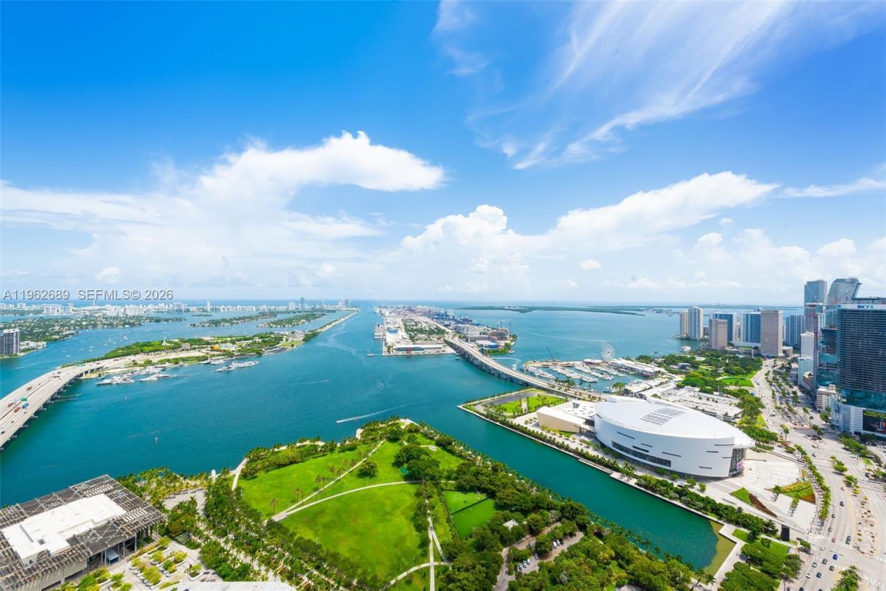 1100 Biscayne Blvd, Unit 5706, Miami, FL 33132 Photo