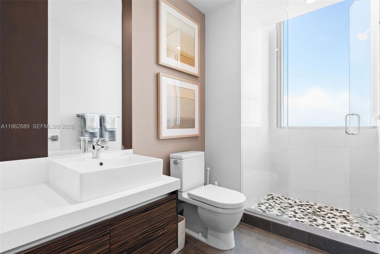 1100 Biscayne Blvd, Unit 5706, Miami, FL 33132 Photo