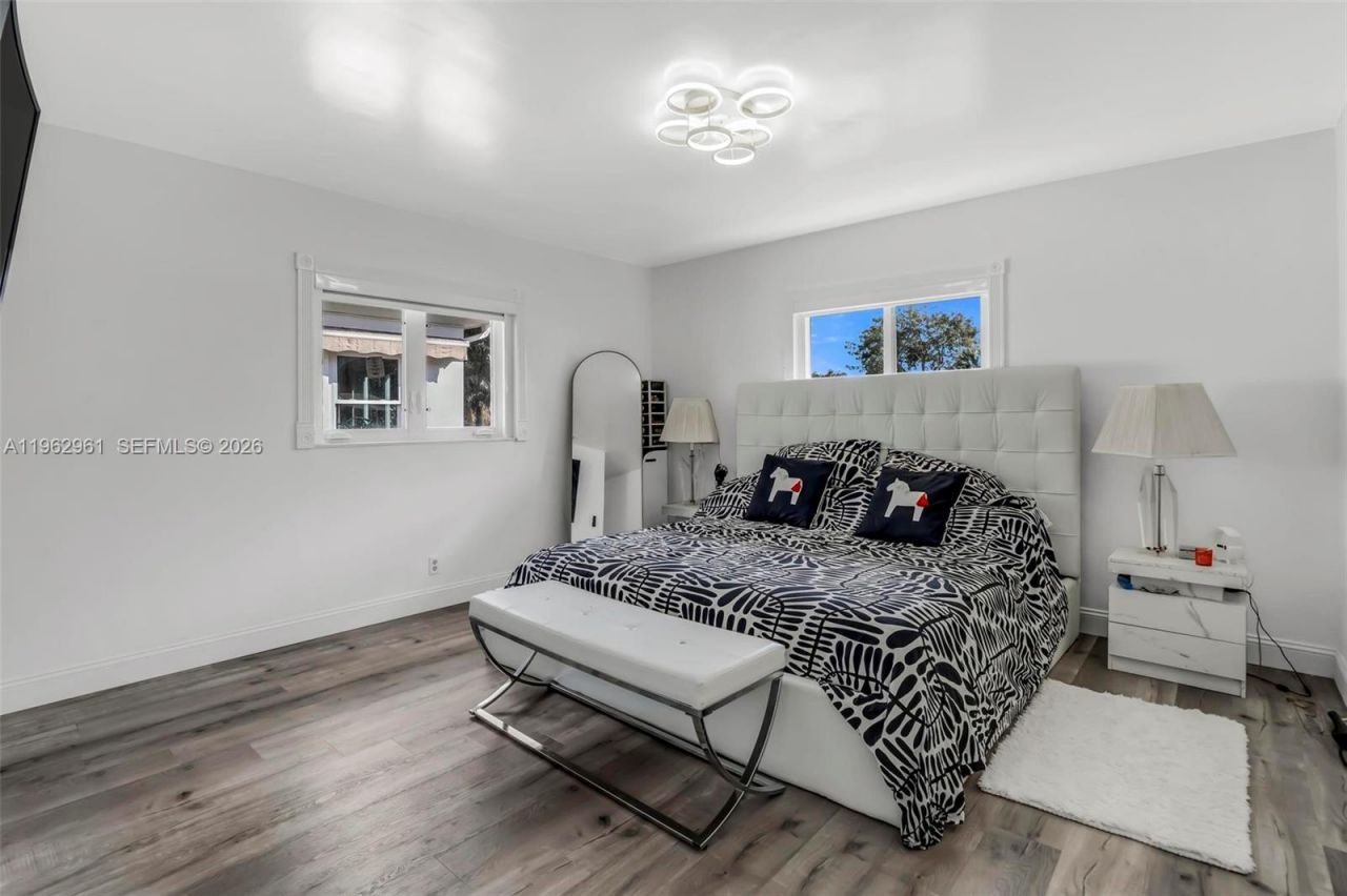 6810 NW 74th Pl, Tamarac, FL 33321 Photo