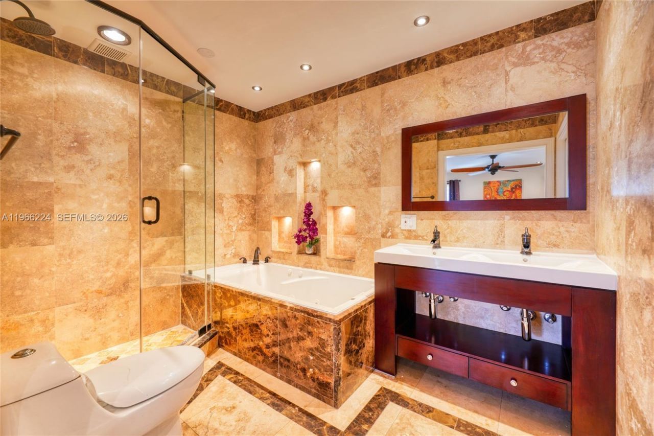 5826 SW 17th St, Miami, FL 33155 Photo