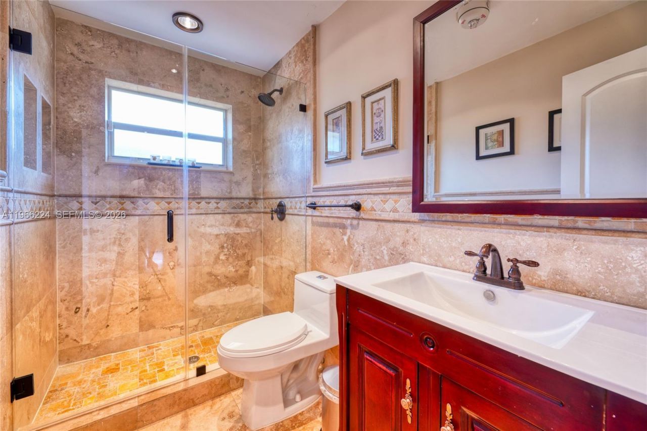 5826 SW 17th St, Miami, FL 33155 Photo