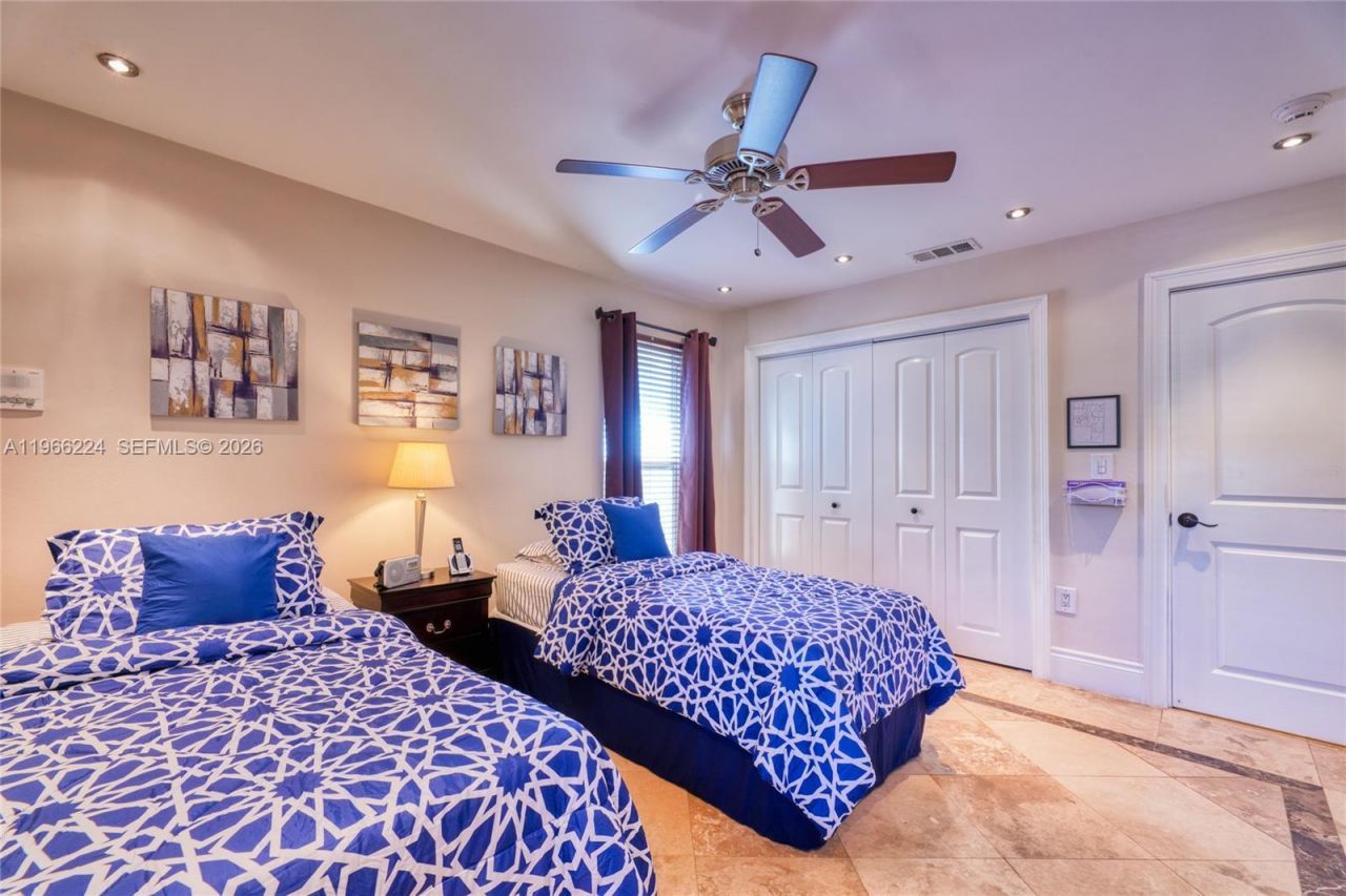 5826 SW 17th St, Miami, FL 33155 Photo