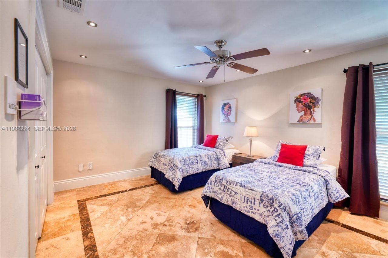 5826 SW 17th St, Miami, FL 33155 Photo