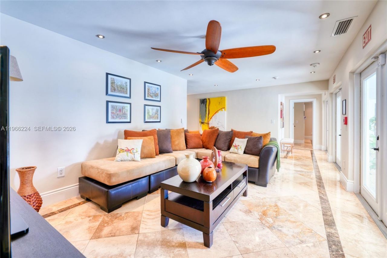 5826 SW 17th St, Miami, FL 33155 Photo