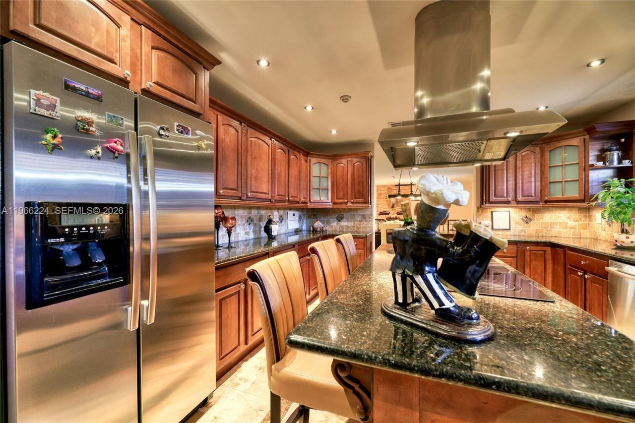 5826 SW 17th St, Miami, FL 33155 Photo