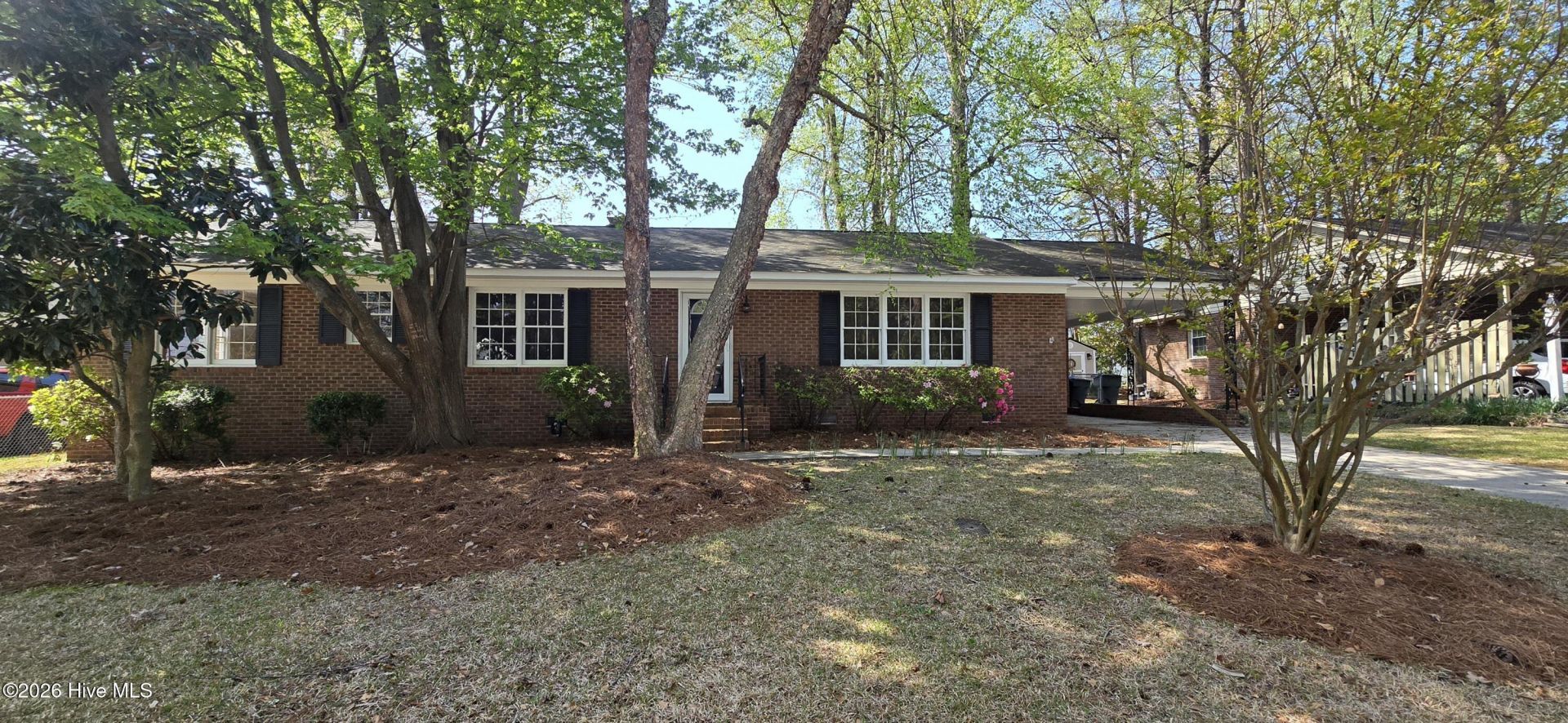 209 Hardee Circle, Greenville, NC 27858 Main Photo
