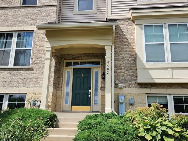 5502 Cambridge Way, Hanover Park, IL 60133