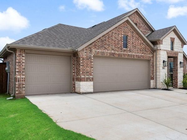 288 Coronado Court, Granbury, TX 76048