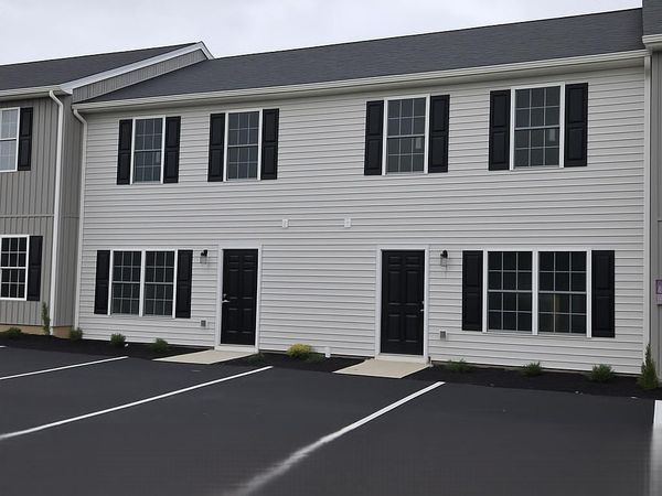 411 S Washington AVE , Pulaski, VA 24301