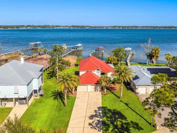 880 Paradise Beach Cir, Pensacola, FL 32506