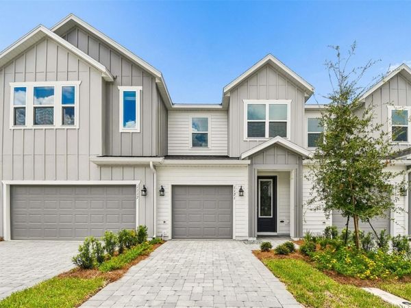 1121 WILD CREST LANE, DAYTONA BEACH, FL 32117