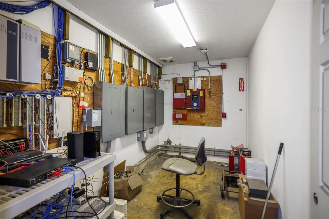 1555 Sunshine Drive, Clearwater, FL 33765 Photo