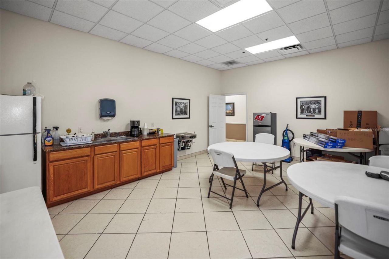 1555 Sunshine Drive, Clearwater, FL 33765 Photo