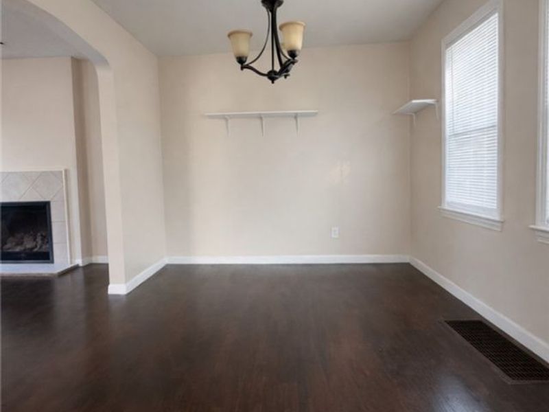 579 E 260th Street, Euclid, OH 44132 Photo 5