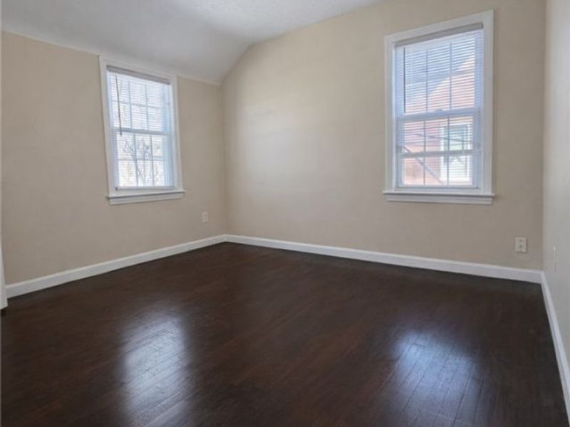 579 E 260th Street, Euclid, OH 44132 Photo 8