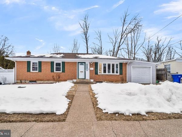 6704 LEHIGH AVENUE, HARRISBURG, PA 17111