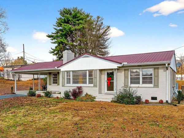 111 Roosevelt Rd, McMinnville, TN 37110