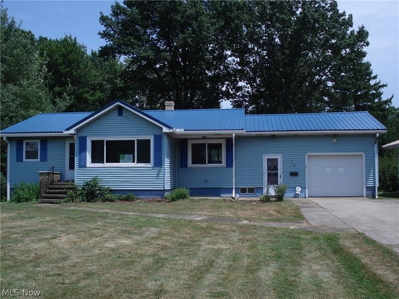 716 Chestnut Street, Conneaut, OH 44030 Photo 1