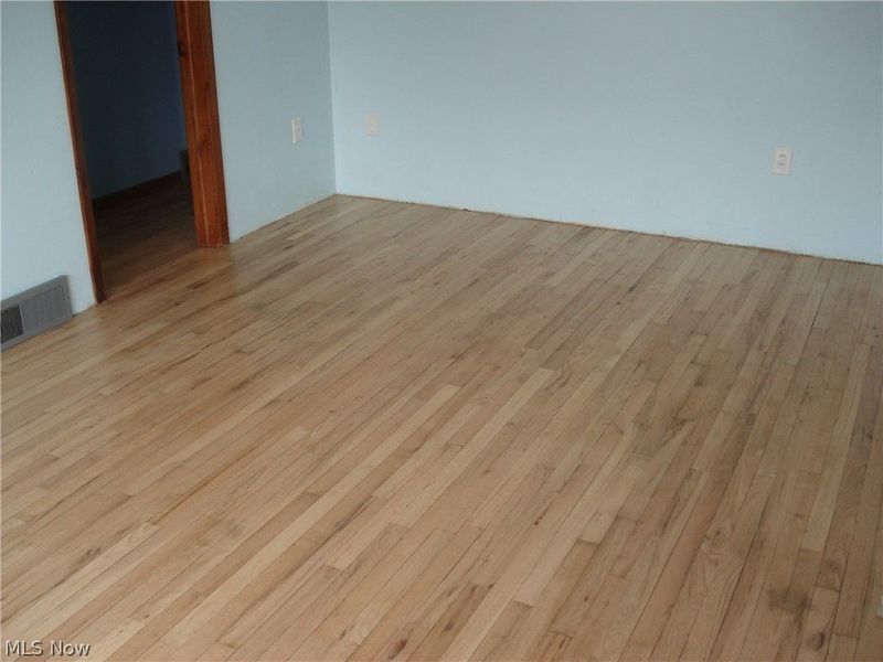 716 Chestnut Street, Conneaut, OH 44030 Photo 10