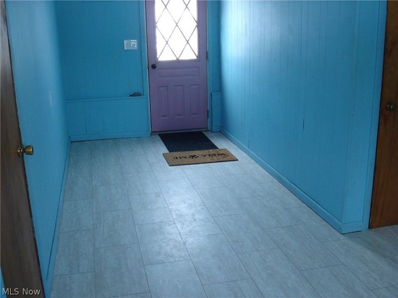 716 Chestnut Street, Conneaut, OH 44030 Photo 3