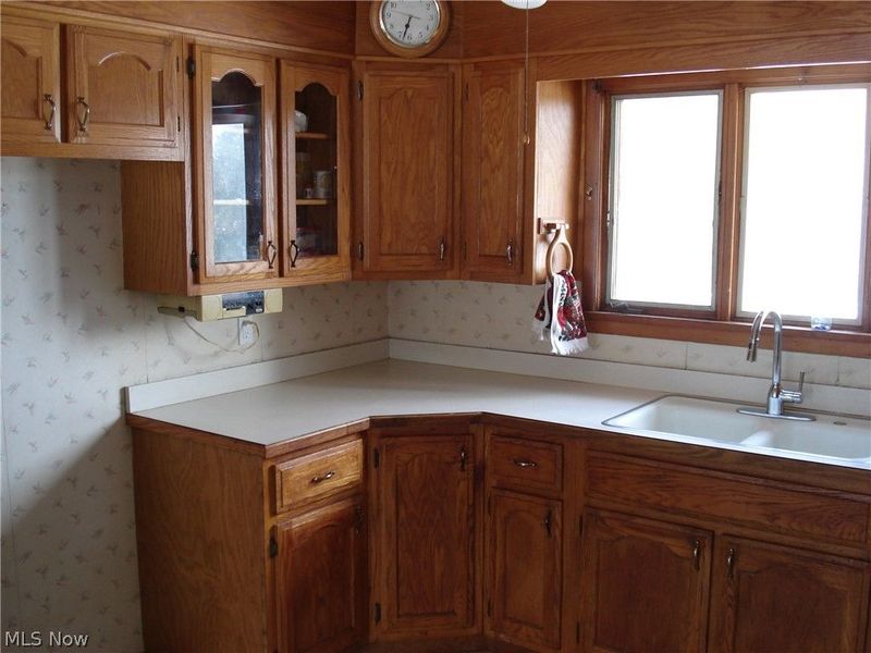 716 Chestnut Street, Conneaut, OH 44030 Photo 5