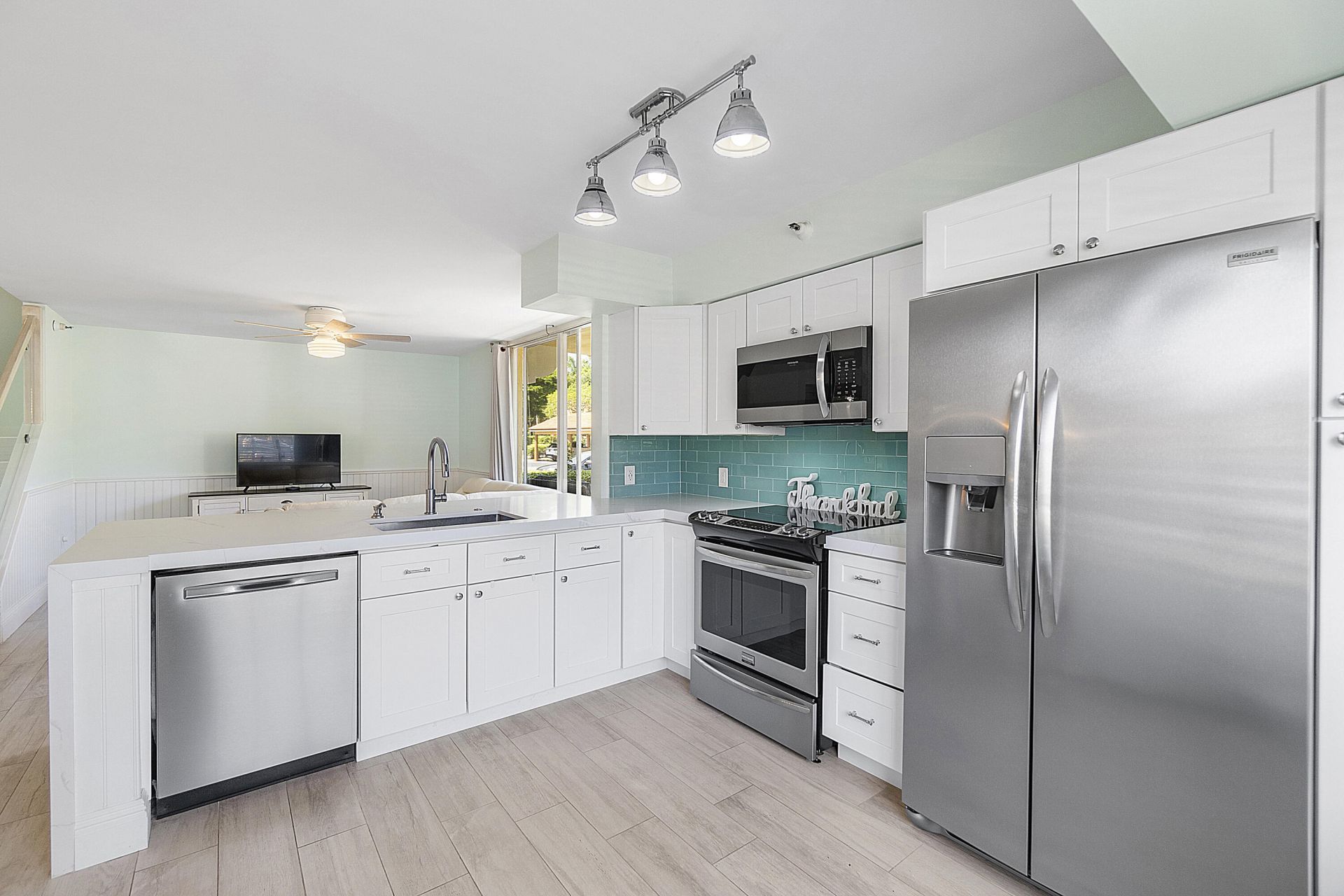 123 Yacht Club Way, Unit 101, Hypoluxo, FL 33462 Photo