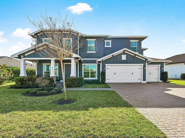 923 Hookline Circle, The Acreage, FL 33470