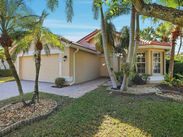 11820 Castellon Ct, Boynton Beach, FL 33437