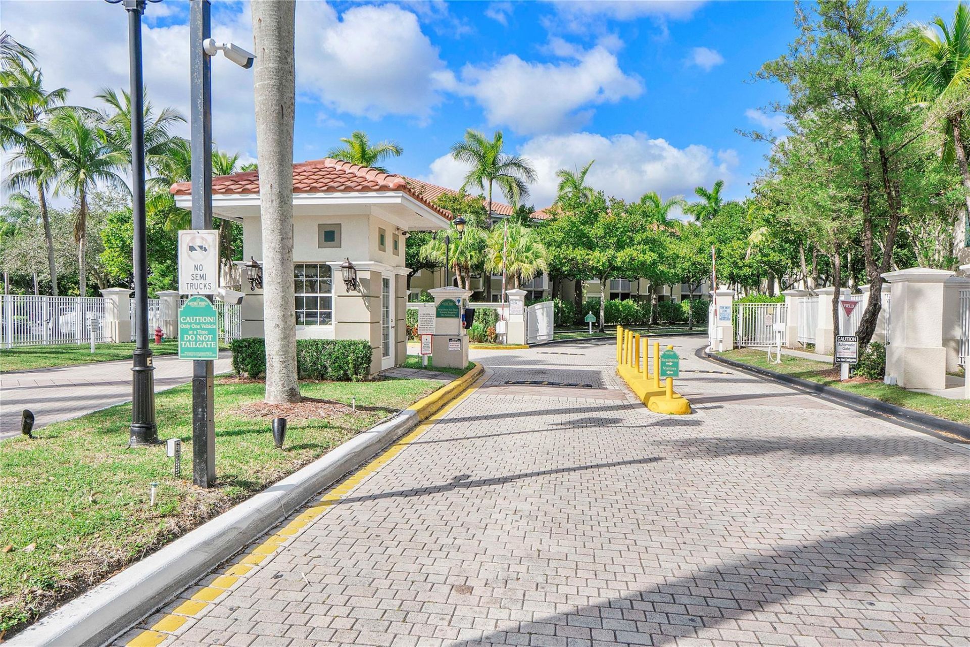 11655 W Atlantic Boulevard, Unit 2, Coral Springs, FL 33071 Photo