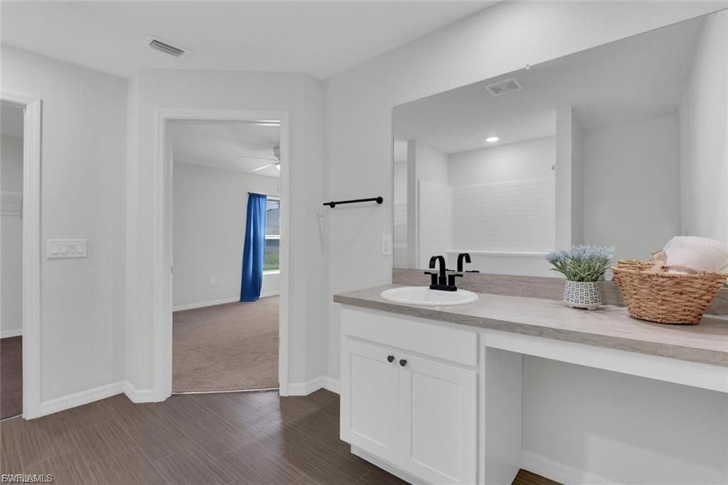 2825 NW 8th Pl, Cape Coral, FL 33993 Photo