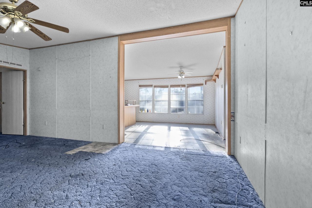 697 Ellene Road  Photo 9