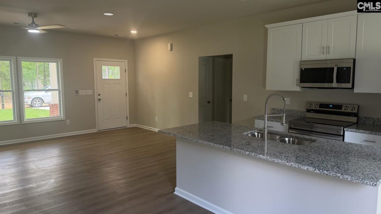 3063 Dalton Drive Photo 4